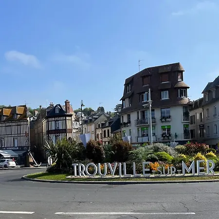 Апартаменты Hauteurs De - Avec Terrasse Au Calme *
